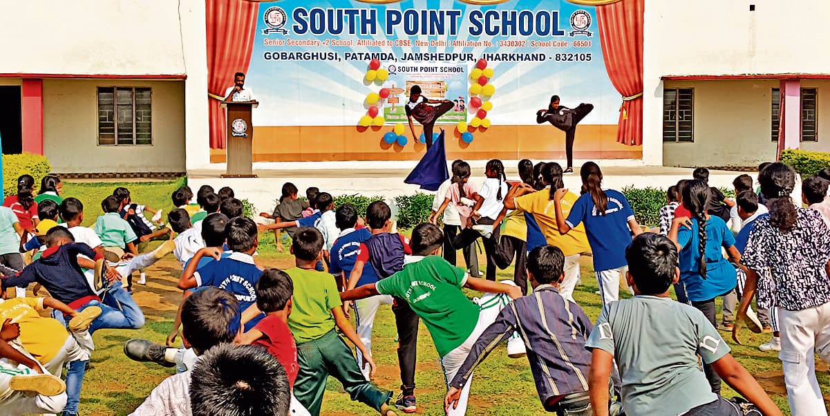 East Singhbhum News : समर कैंप से बच्चों का सर्वांगीण विकास होता है