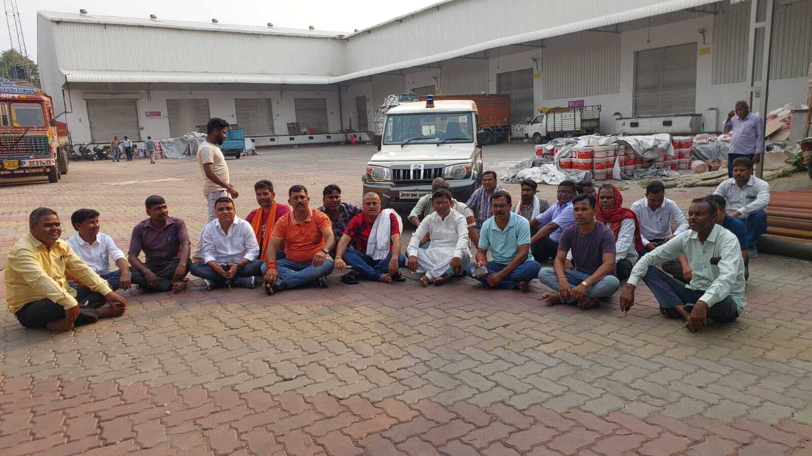 Dhanbad News : बरवाअड्डा में अज्ञात वाहन ने साइकिल सवार नाइट गार्ड को मारी टक्कर, मौत