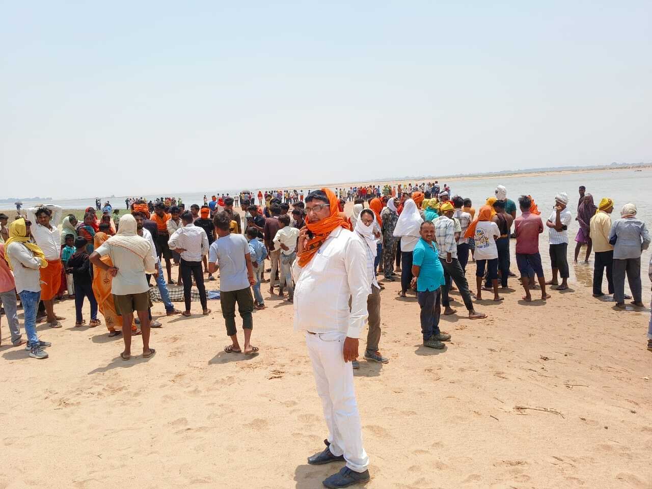 नौहट्टा में सोन कोयल नदी में स्नान के दौरान पिता-पुत्र सहित तीन डूबे