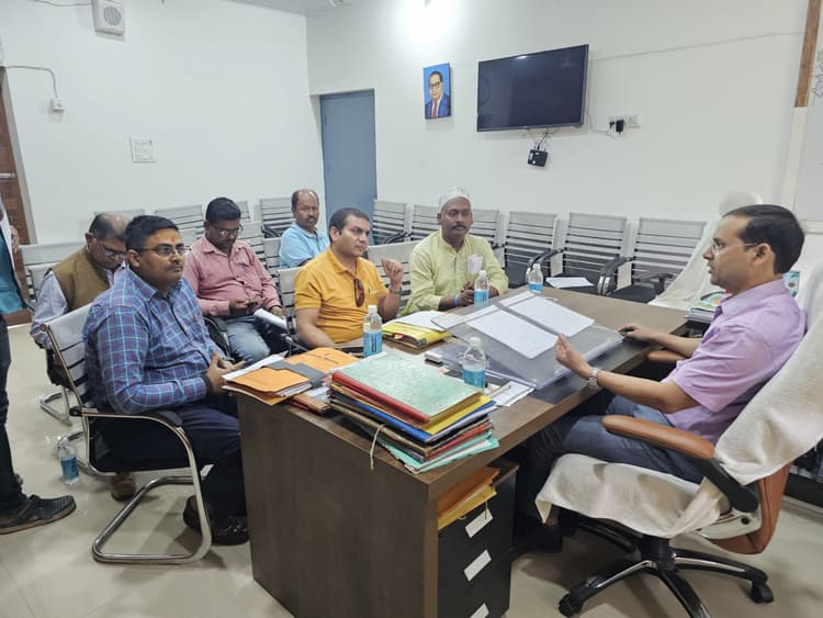 बिहार विधान सभा आम निर्वाचन 2025 की तैयारी के संबंध में राजनीतिक दलों के साथ बैठक आयोजित