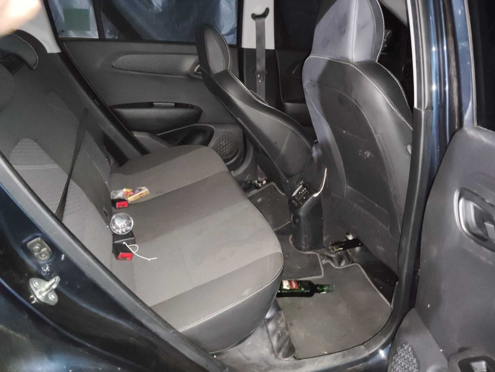 Deoghar News : देवघर की सड़कें बनीं मधुशाला, खुलेआम शराबखोरी बनी आम बात, पुलिस बेखबर