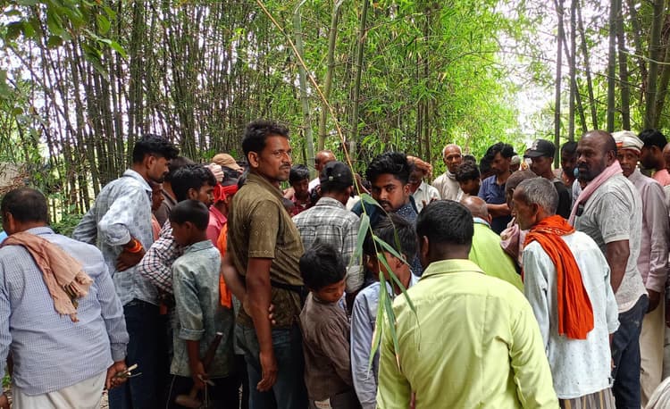 बाइक की ठोकर से महिला की गयी जान