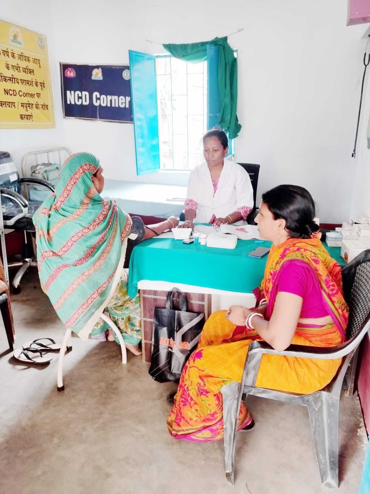 वर्ल्ड हाइपरटेंशन डे पर विशेष एनसीडी शिविर का आयोजन, हुई स्वास्थ्य जांच