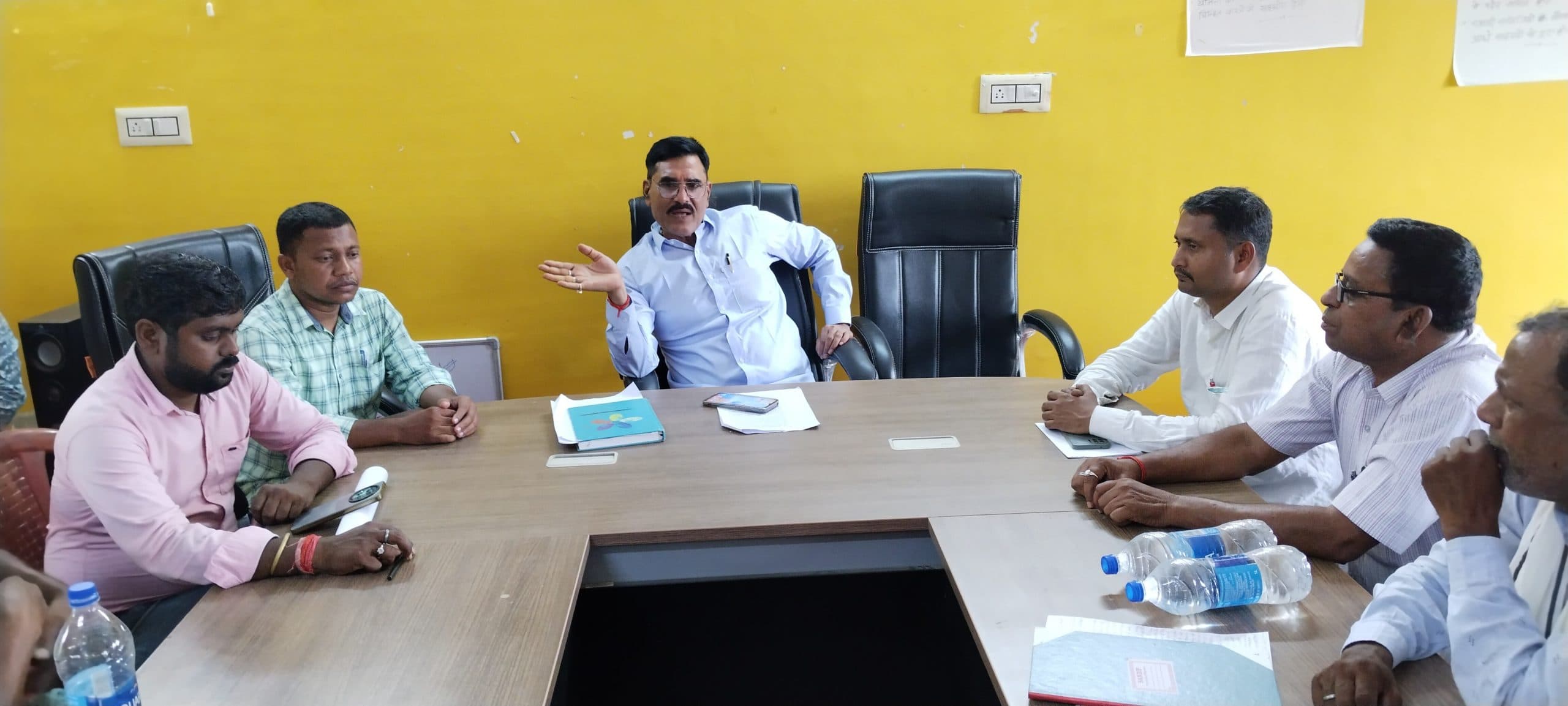 एक साथ मिलेगा तीन माह का खाद्यान्न, पारदर्शिता से बांटें: डीएसओ