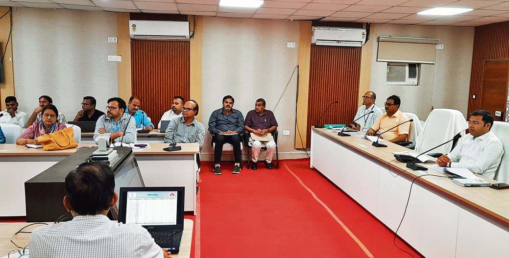 Saran News : बेहतर से बेहतर स्वास्थ्य सेवा देना प्रशासन की प्राथमिकता: डीडीसी