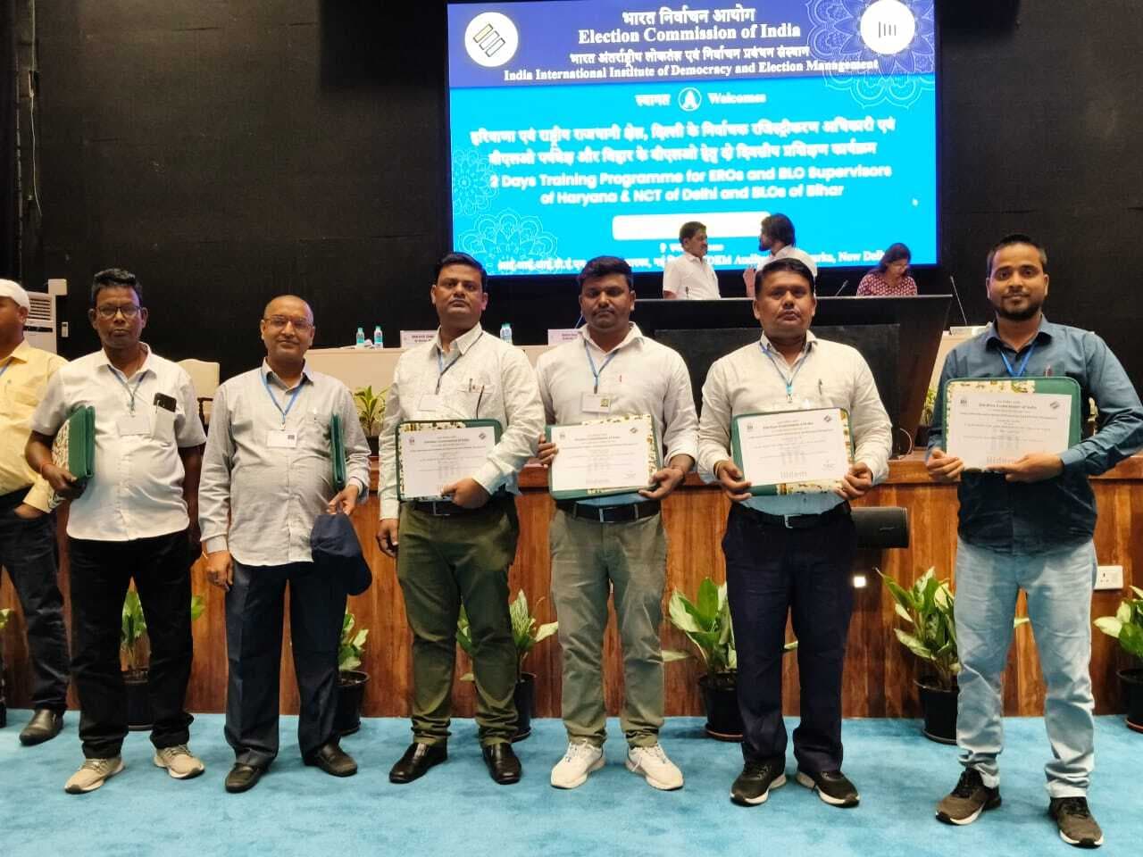 राष्ट्रीय प्रशिक्षण में शामिल हुए जिले के छह बीएलओ