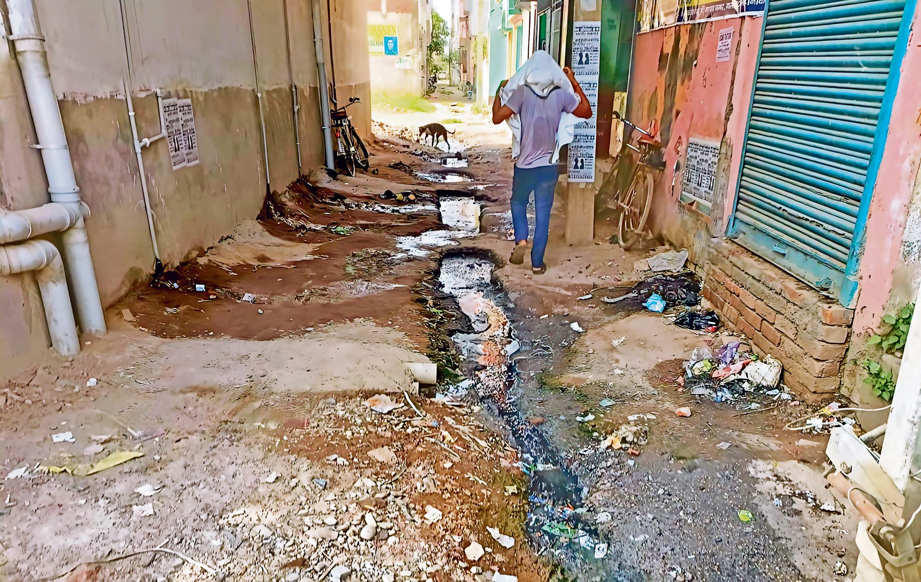 Jehanabad : माधव नगर गली नंबर एक में सालों भर जाम रहता है नाली का पानी