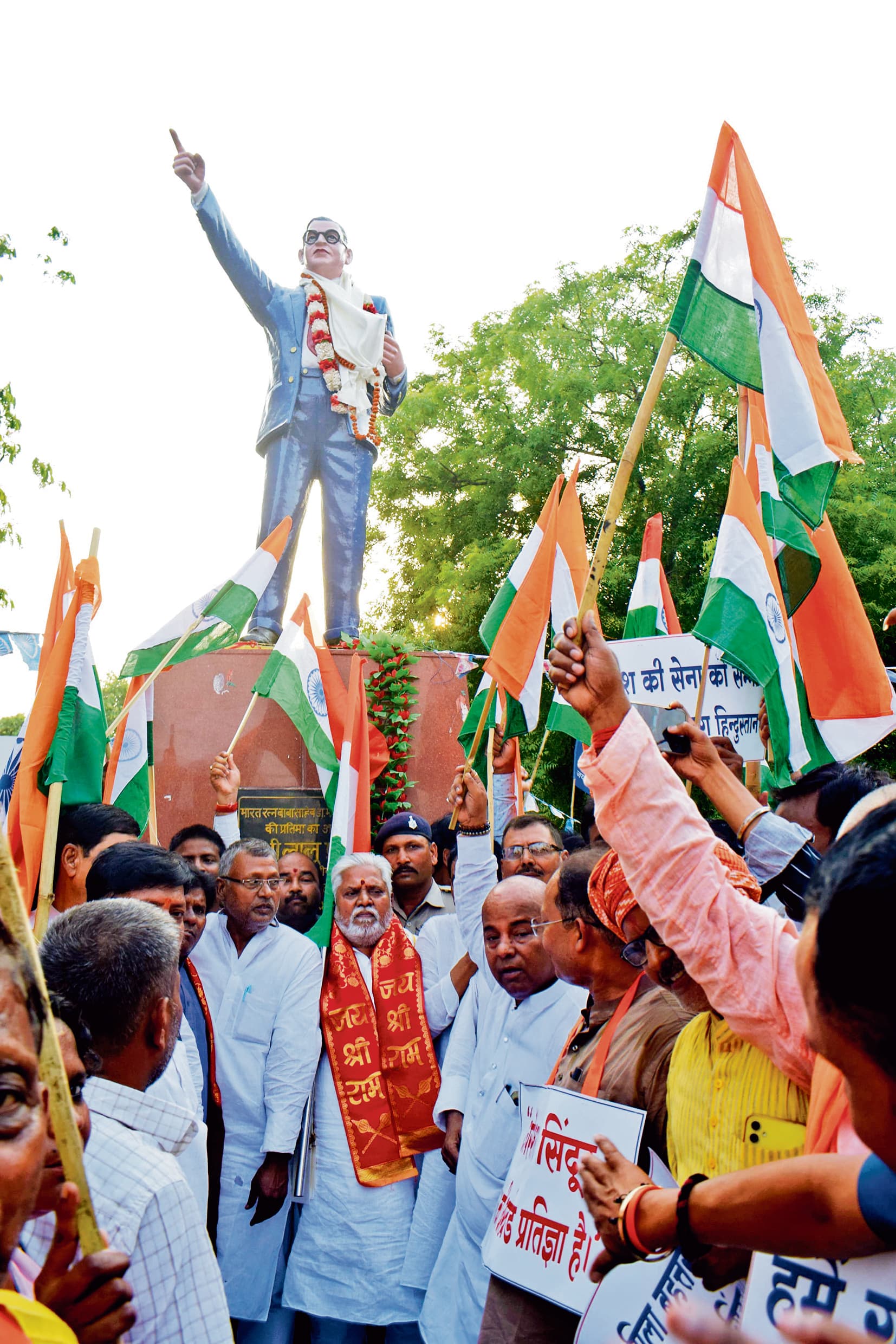 Gaya News : वीर सैनिकों ने पाक के घर में घुसकर बदला लिया