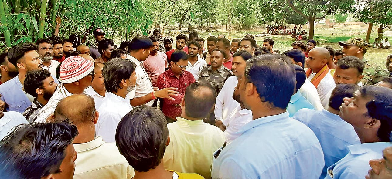 Bokaro News : ट्रैक्टर की चपेट में आने से युवक की मौत