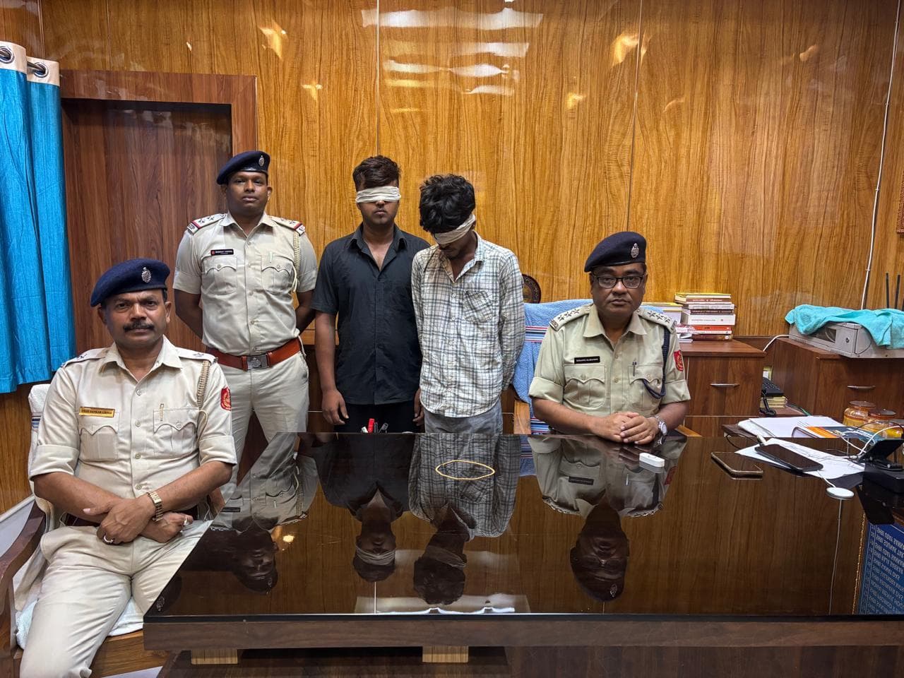 पुलिस ने दो चेन स्नैचर को गिरफ्तार कर भेजा जेल