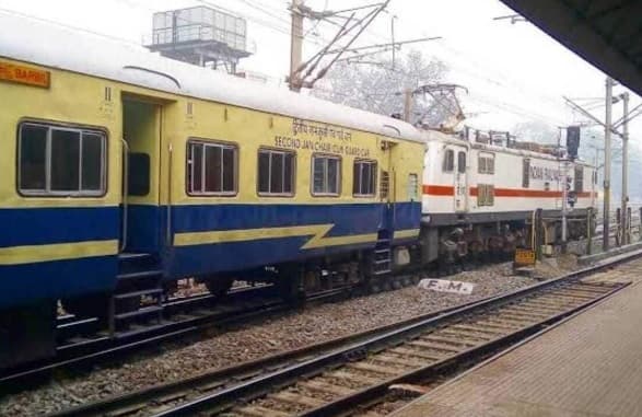 Jamshedpur news. इतवारी, जन शताब्दी मई व जून में कई दिन रद्द, पुरी योग नगरी ऋषिकेश बदले मार्ग से चलेंगी