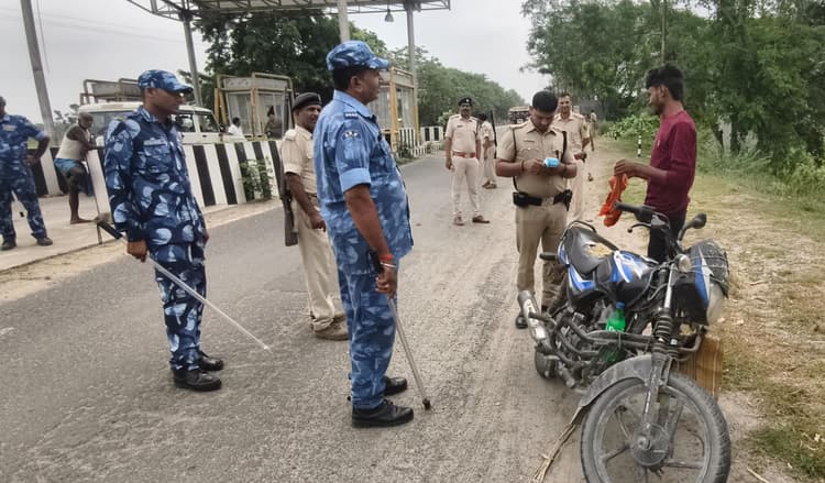 एनएच 327 ई पर चला सघन वाहन जांच अभियान