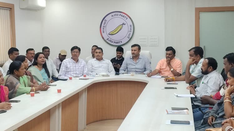 Political News : मईयां सम्मान से मातृ शक्ति का हो रहा अपमान : सुदेश