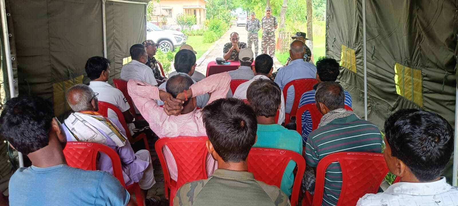 सीमावर्ती ग्रामीणों के साथ समन्वय स्थापित करने पर बल