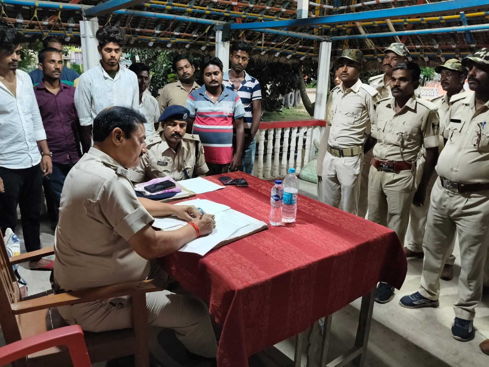 चौकीदारी परेड का किया गया आयोजन