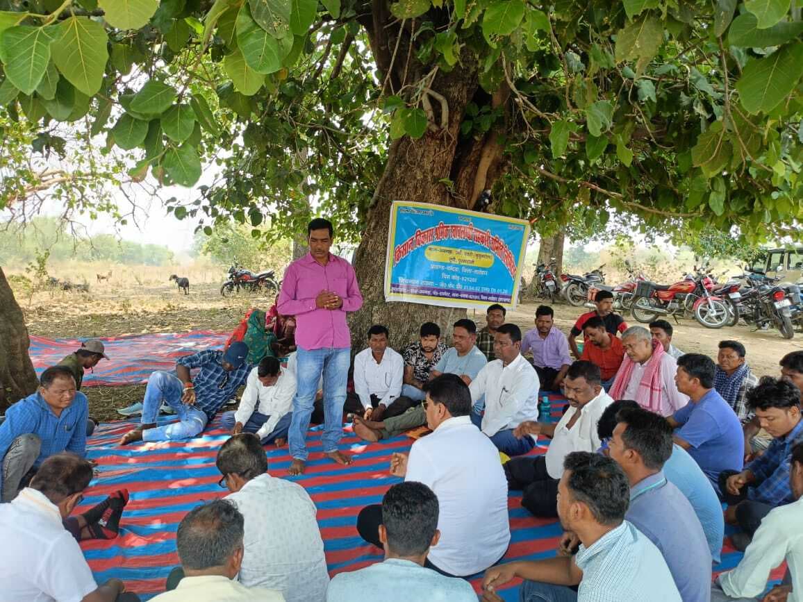 कंपनी वेतन दे, नहीं तो होगा आंदोलन