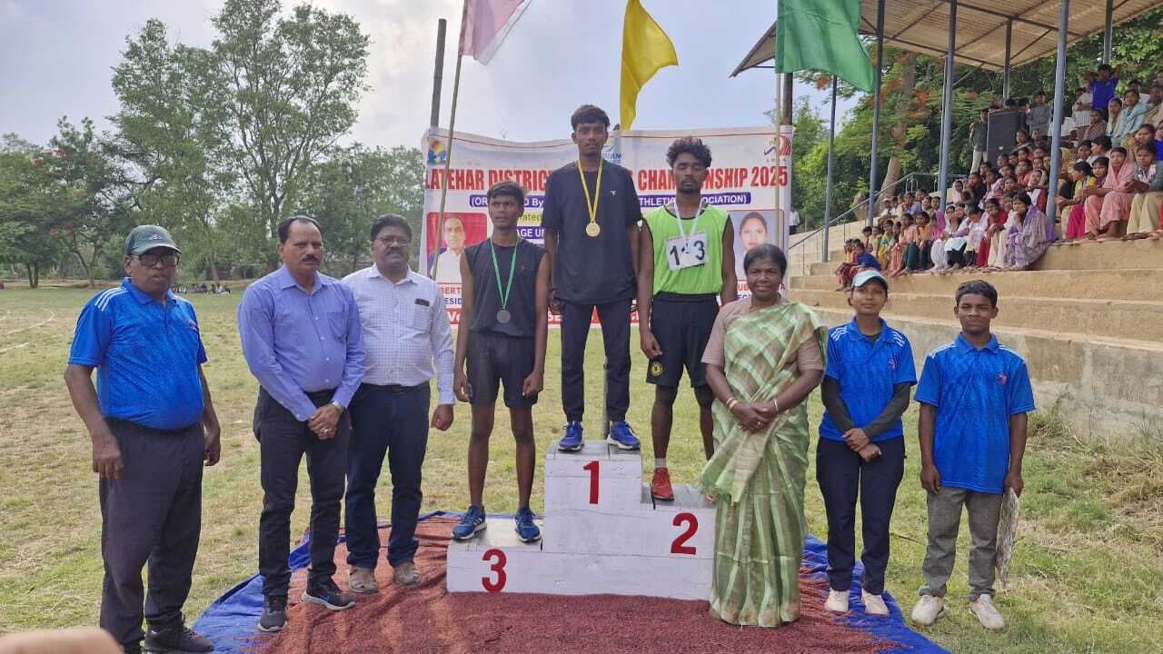 14 आयु वर्ग में आइटीसी लातेहार ओवरऑल चैंपियन