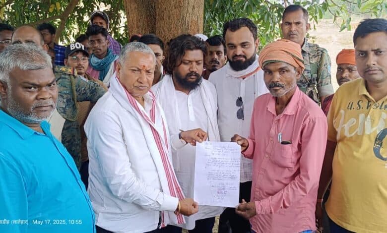 नदी पर पुल निर्माण की मांग, सांसद को मांग पत्र