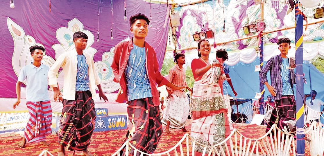 East Singhbhum News  : सामाजिक एकता को बढ़ावा देता है संताली ड्रामा : रामदास