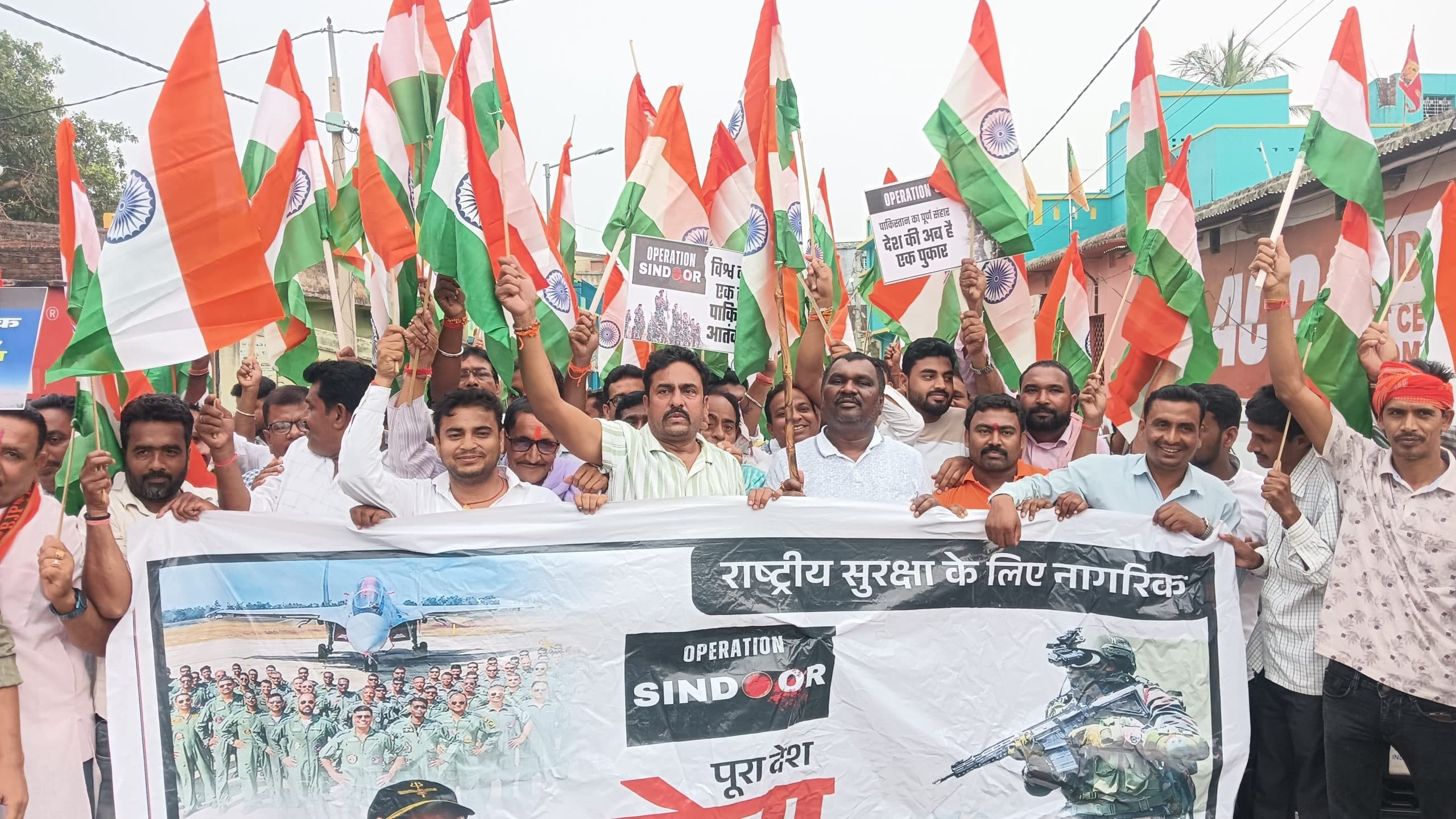 Bokaro News : भाजपा ने चंदनकियारी में निकाली तिरंगा यात्रा