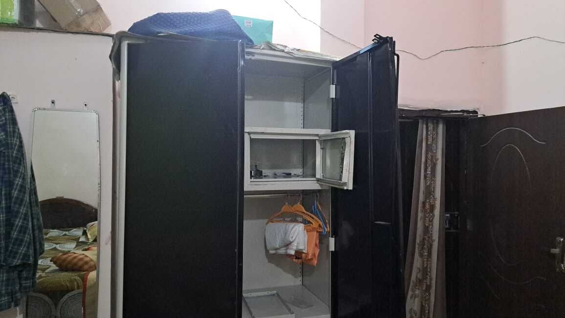 जूनियर इंजीनियर के सरकारी क्वार्टर से 80 हजार नगदी सहित लाखों की चोरी