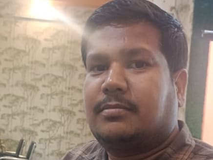 ओवरब्रिज पुलिया में संकेतक व अवरोधक नहीं होने से आये दिन हो रहीं दुर्घटनाएं