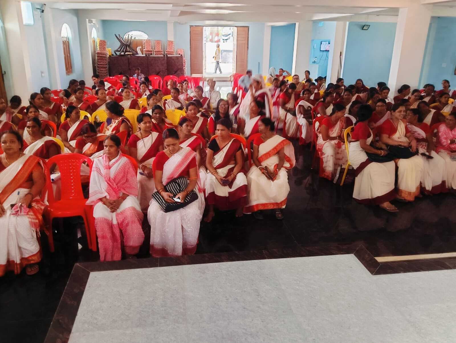 बच्चों के प्रारंभिक पोषण व पढ़ाई का करें समुचित विकास