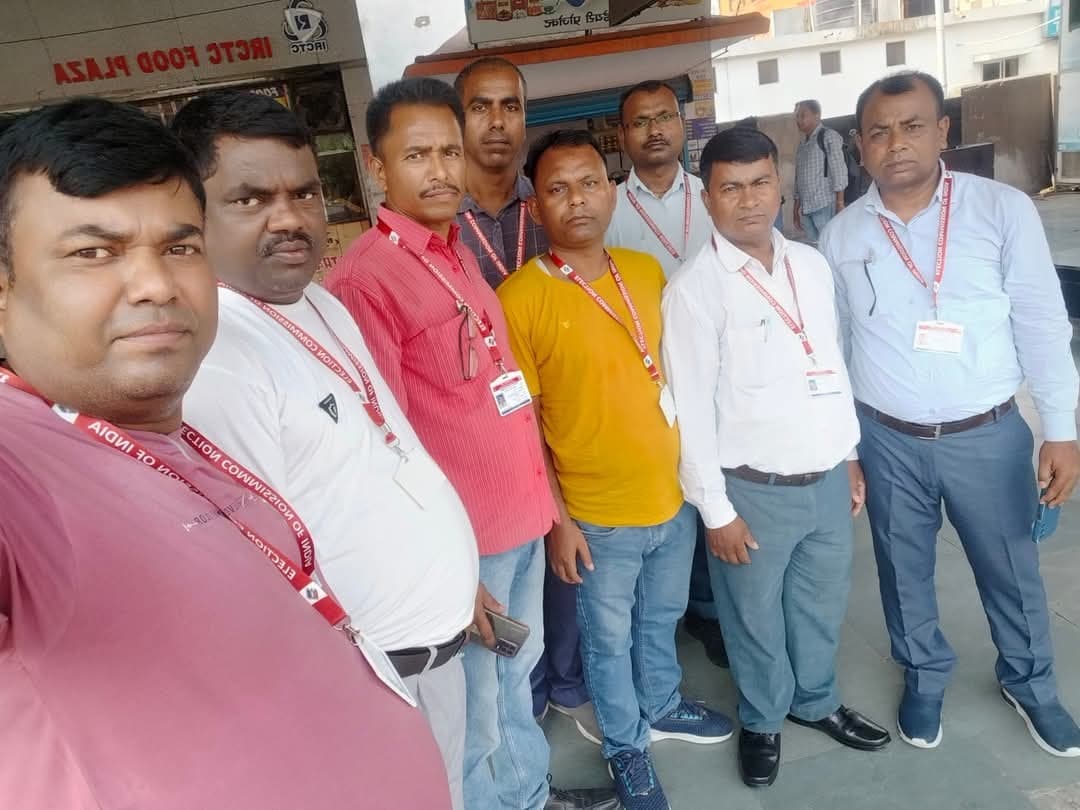 hajipur news. केवल फाॅर्म भरने तक ही नहीं, बल्कि नागरिकता की पुष्टी में भी बीएलओ की भूमिका