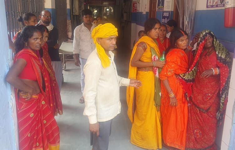 बहन के घर शादी समारोह से लौट रहे भाई की ऑटो से गिरकर मौत