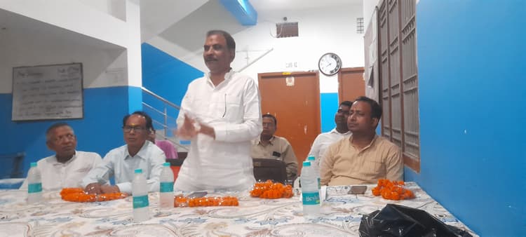 सूड़ी अधिकार महासम्मेलन की तैयारी को लेकर प्रतापगंज में प्रखंड स्तरीय सम्मेलन संपन्न