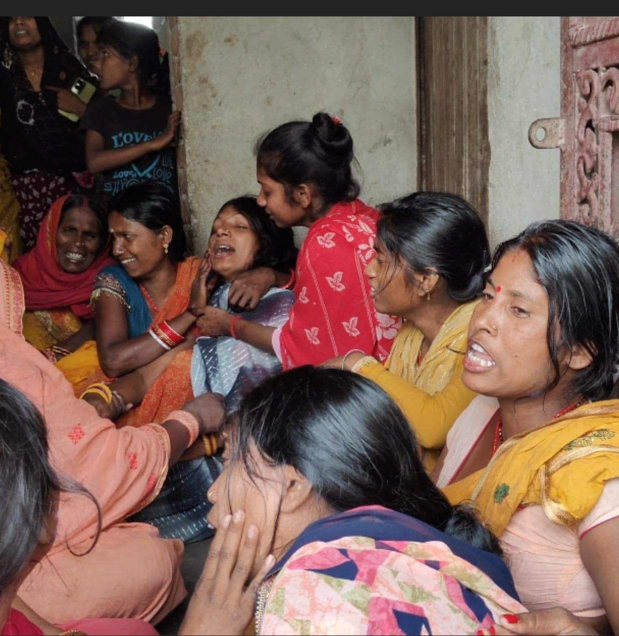 Motihari: कपड़ा फेरी करने वाले कमलेश के कंधे पर थी पूरे  परिवार की जिम्मेदारी