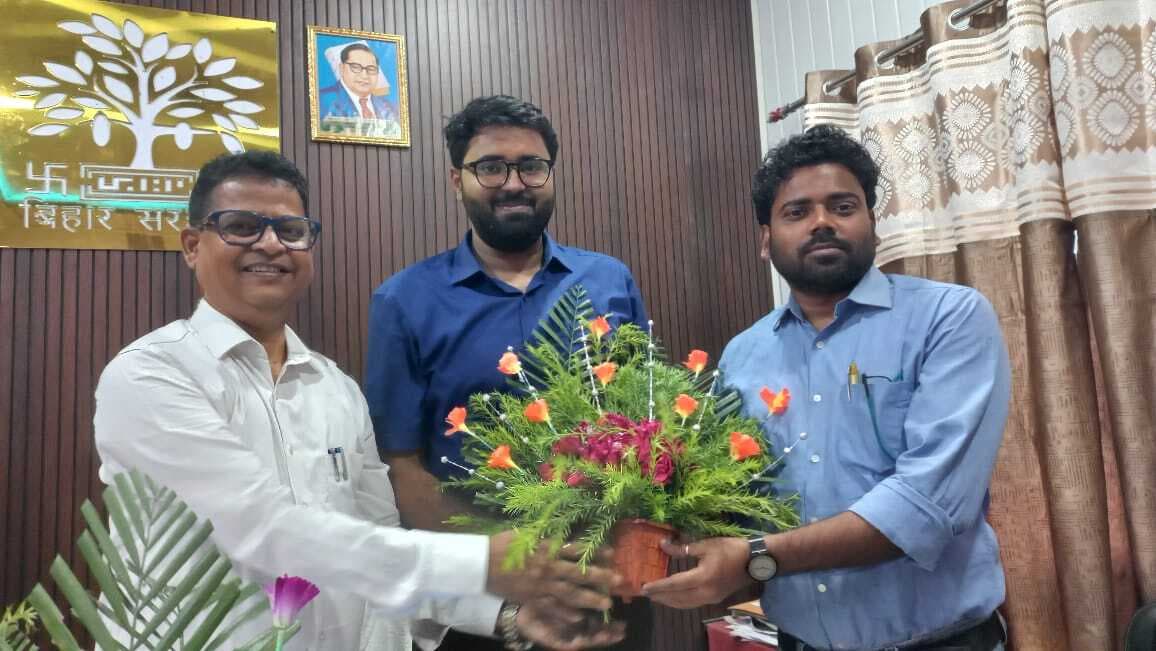 प्रशिक्षु बीडीओ काे स्थानांतरण पर दी विदाई