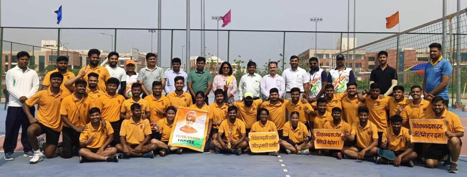 वॉलीबॉल में विवेकानंद सदन बना चैंपियन