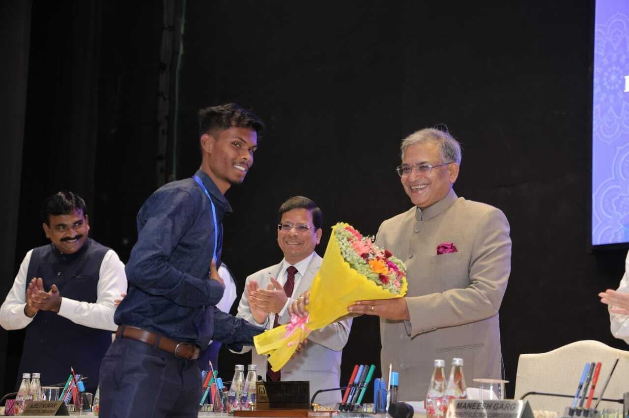 Ranchi News : इवीएम व वीवीपैट पूरी तरह से सुरक्षित : सीइसी