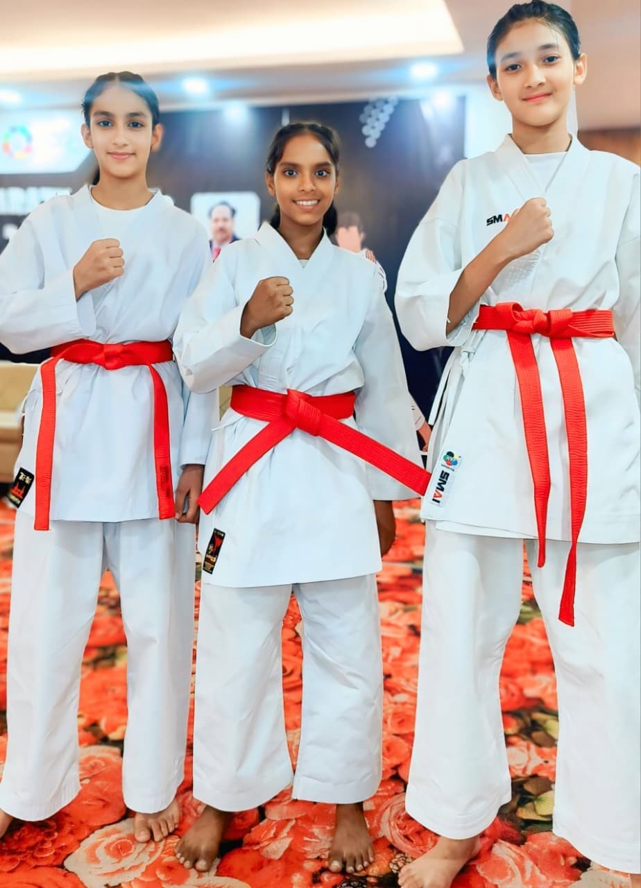 राजस्थान में आयोजित मार्शल आर्ट कराटे में जमुई की बेटी जूही बनी स्टेट चैंपियन