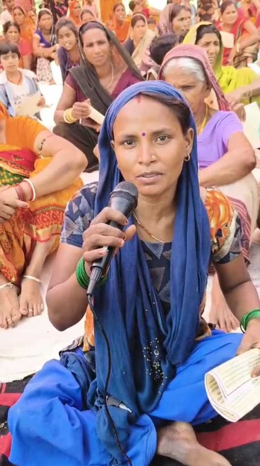 गांव-गांव गूंज रहीं महिलाओं की सफलता की कहानियां