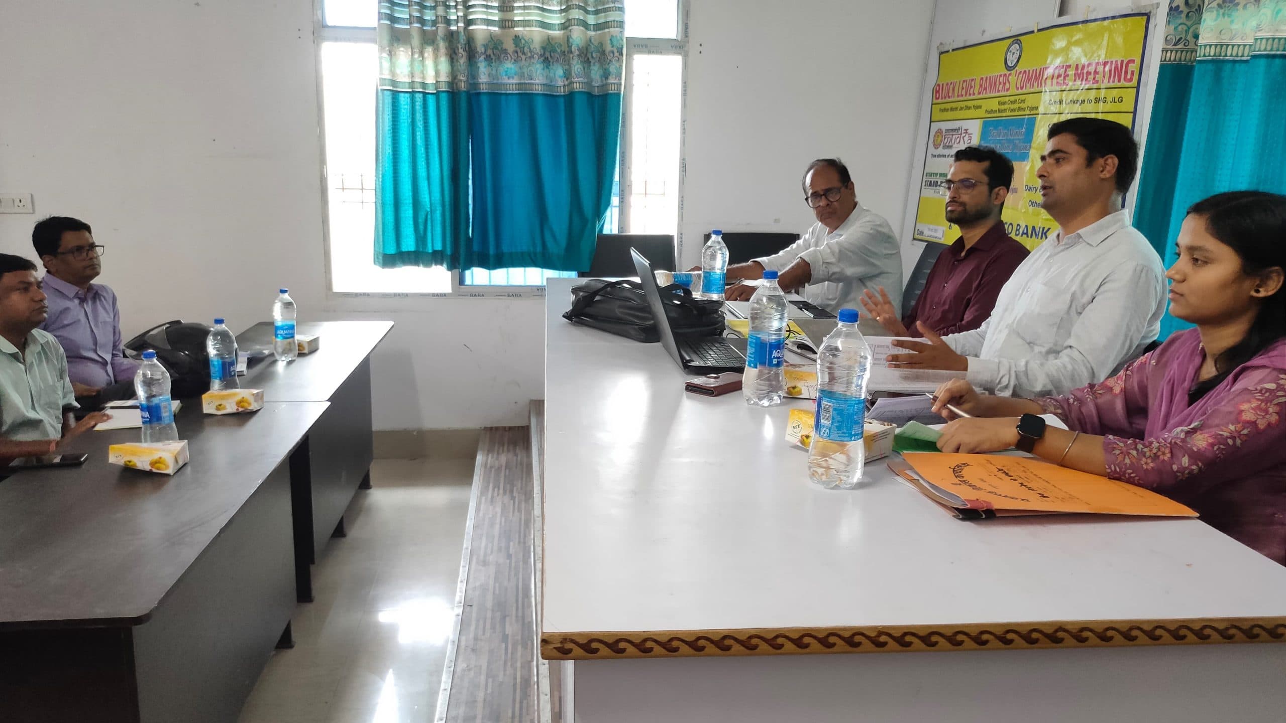 शंभुगंज में प्रखंड स्तरीय बैंकर्स कमेटी की बैठक