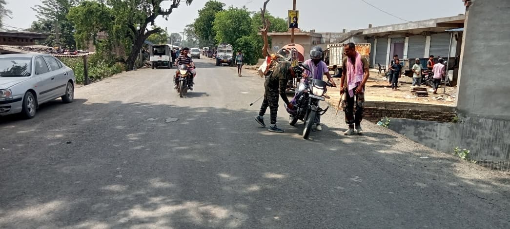 सिरसा मोड़ के समीप चलाया वाहन जांच अभियान