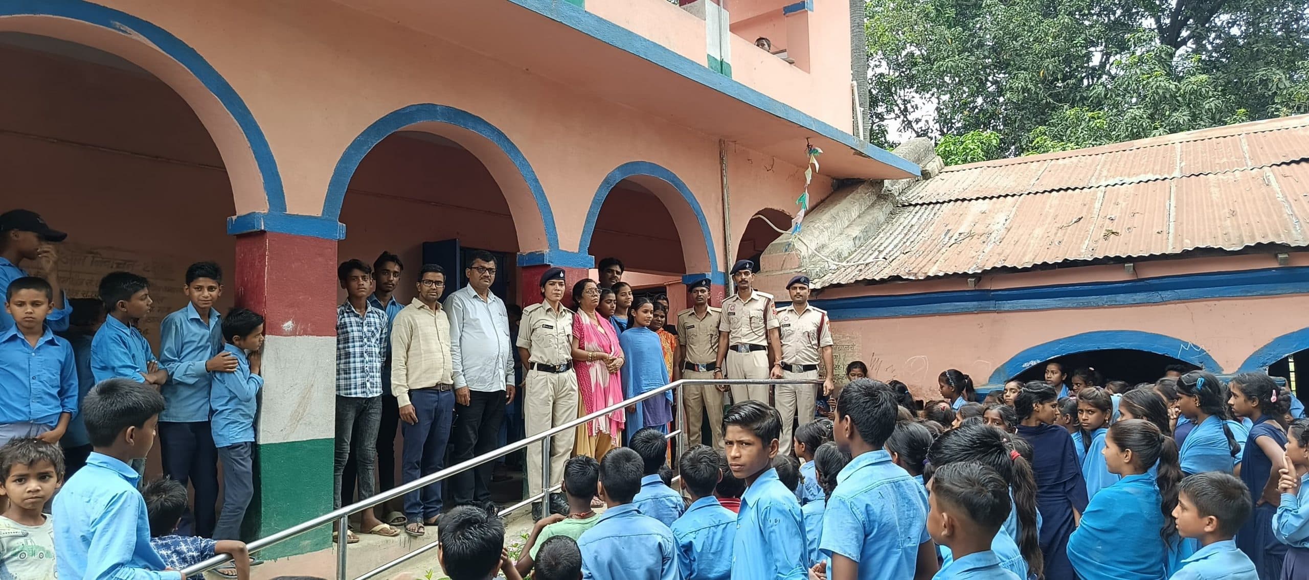 Motihari: आग से बचाव को लेकj स्कूली बच्चों को किया गया जागरूक