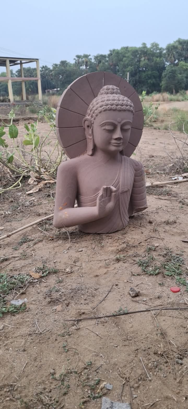 असामाजिक तत्वों ने बुद्ध की प्रतिमा तोड़ा, लोगों में आक्रोश