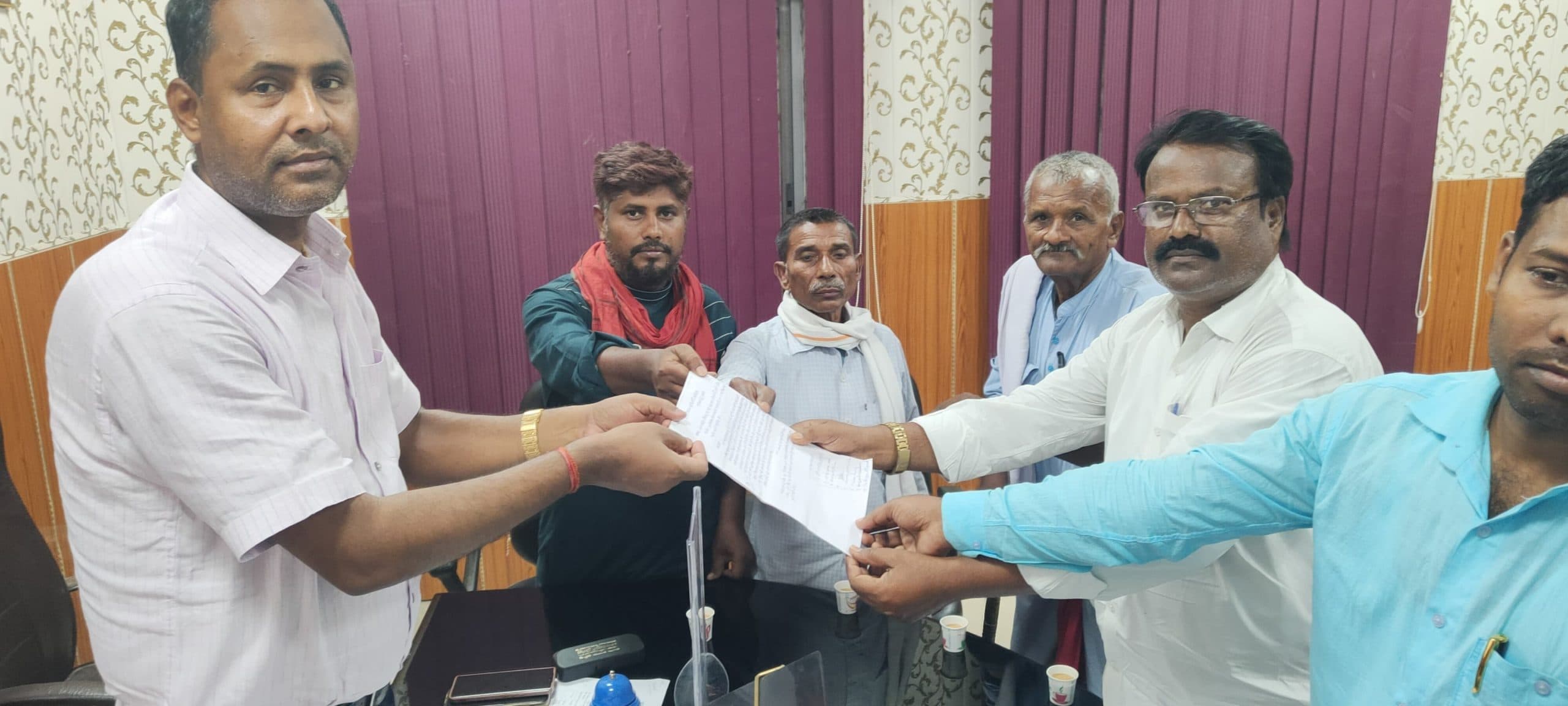 Samastipur News:प्रतिनिधिमंडल ने बीडीओ को सौंपा ज्ञापन