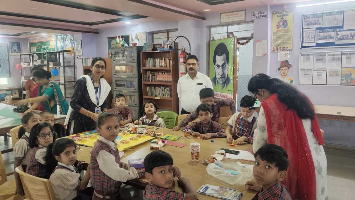 समर कैंप के दूसरे दिन खेल और रचनात्मक कार्यक्रम