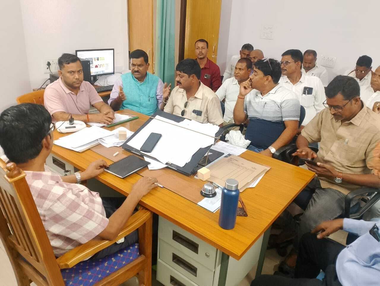 पैक्स अध्यक्षों की हुई बैठक