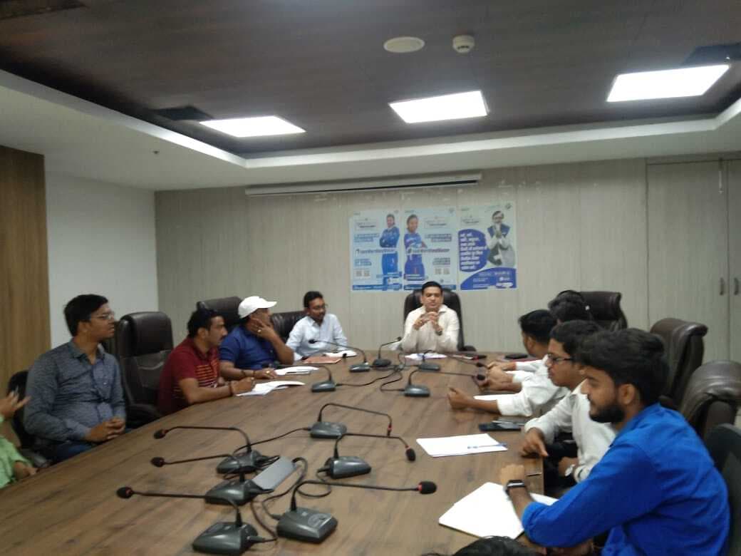 Deoghar news : नगर आयुक्त ने नालों की सफाई, अतिक्रमण हटाने व रूट लाइन की स्वच्छता को लेकर दिया टास्क