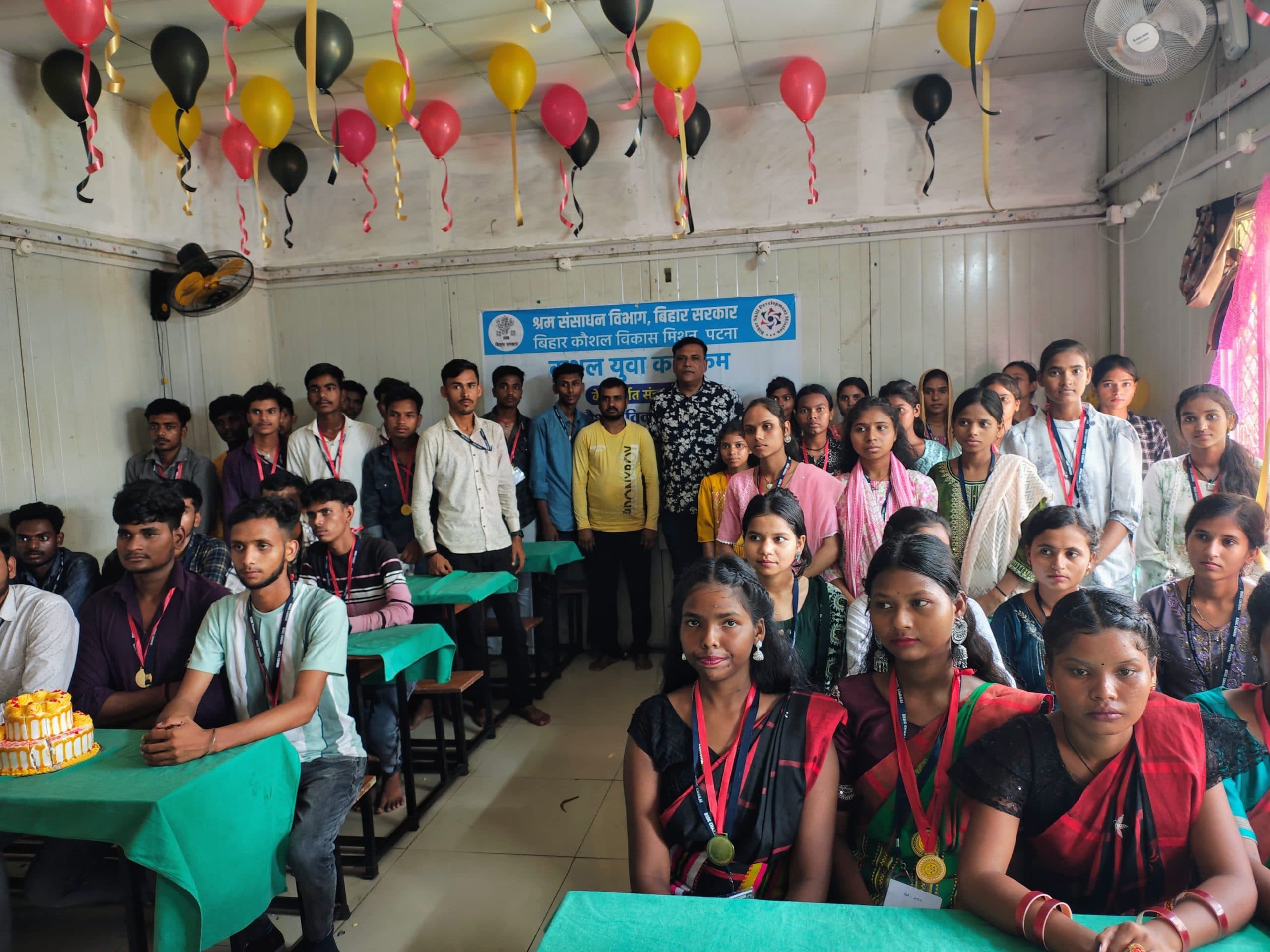 प्रशिक्षण प्राप्त केवाईपी केंद्र में छात्र-छात्राओं को दी गयी विदाई