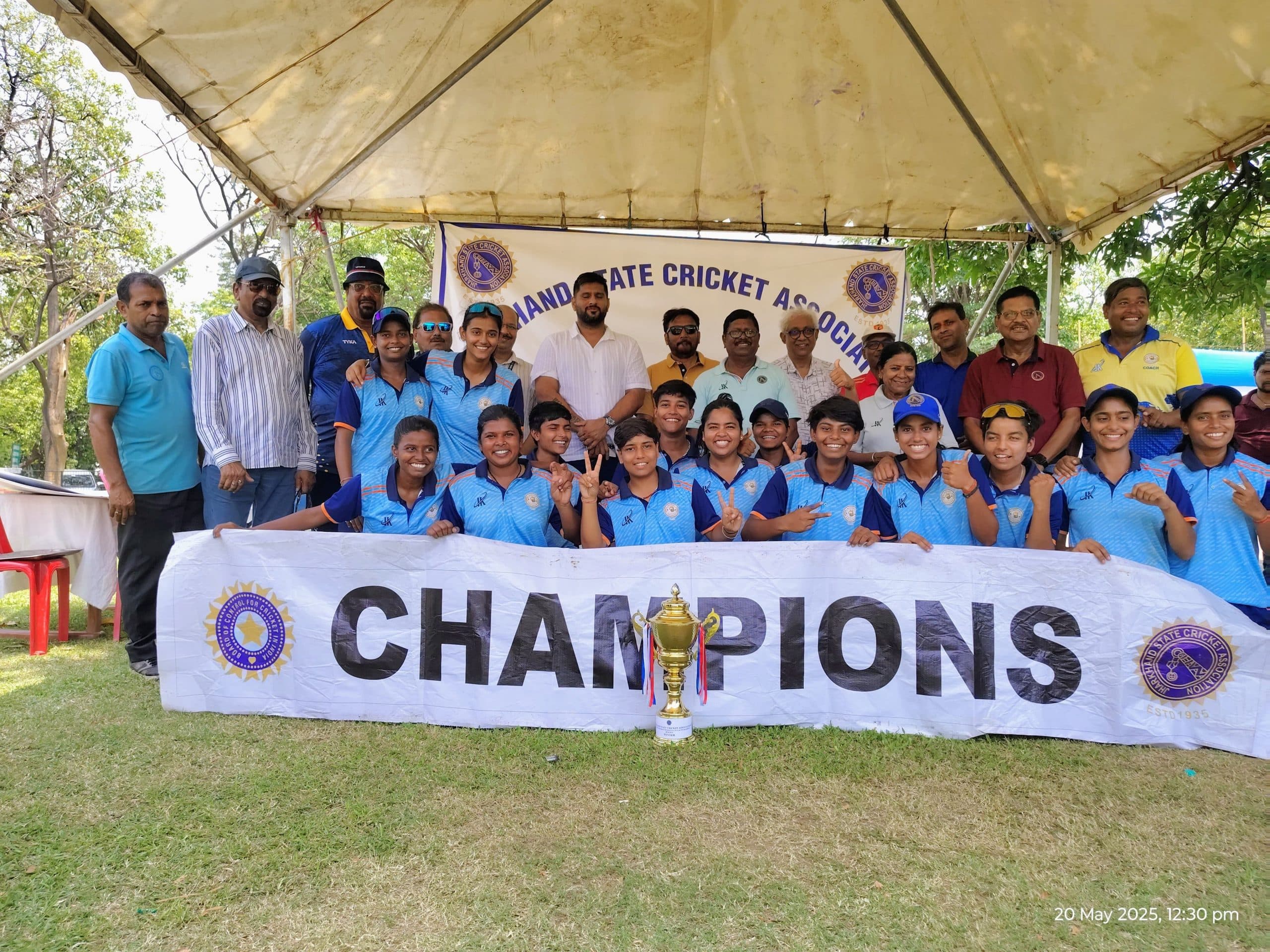 jsca inter district u23 women cricket tournament: रांची को हराकर बोकारो महिला अंडर-23 टीम बनी चैंपियन