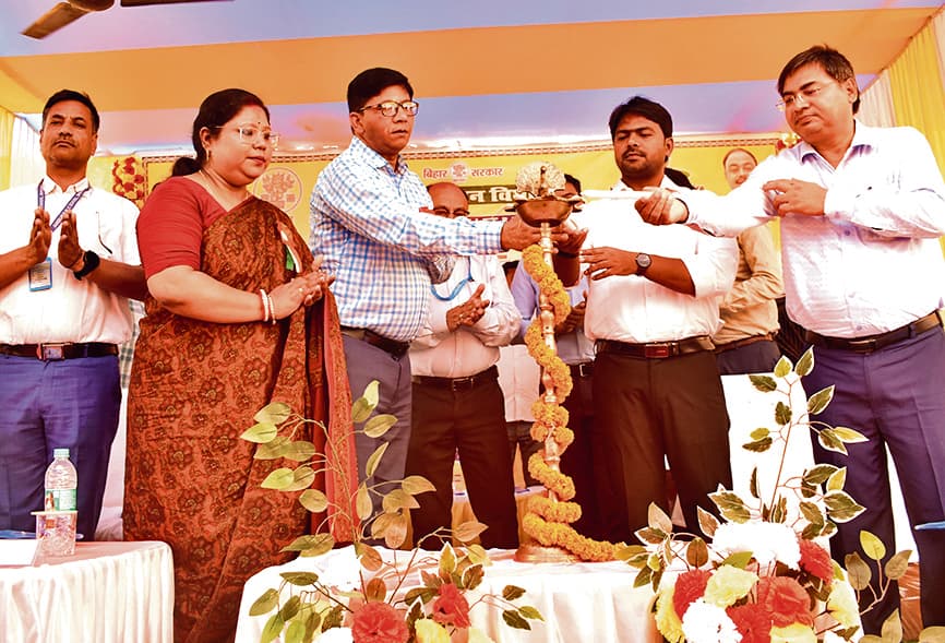 नियोजन मेले में रोजगार के लिए 404 युवाओं का किया गया चयन