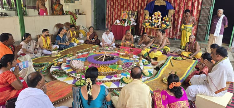 West Singhbhum News : भगवान वेंकटेश्वर बालाजी मंदिर में ब्रह्मोत्सव का भव्य आयोजन, दूसरे दिन गरुड़ प्रतिष्ठा और सुदर्शन होम का आयोजन