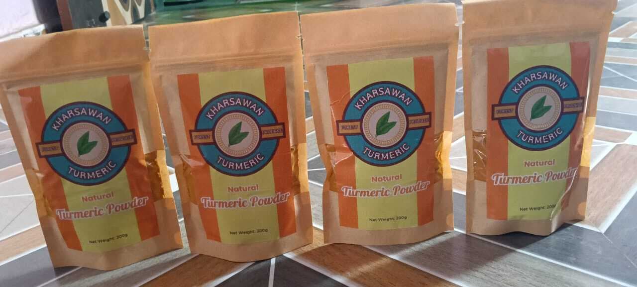 Seraikela Kharsawan News : अब ई-कॉमर्स प्लेटफॉर्म से दुनिया के किचन में पहुंचेगी ‘ खरसावां हल्दी’