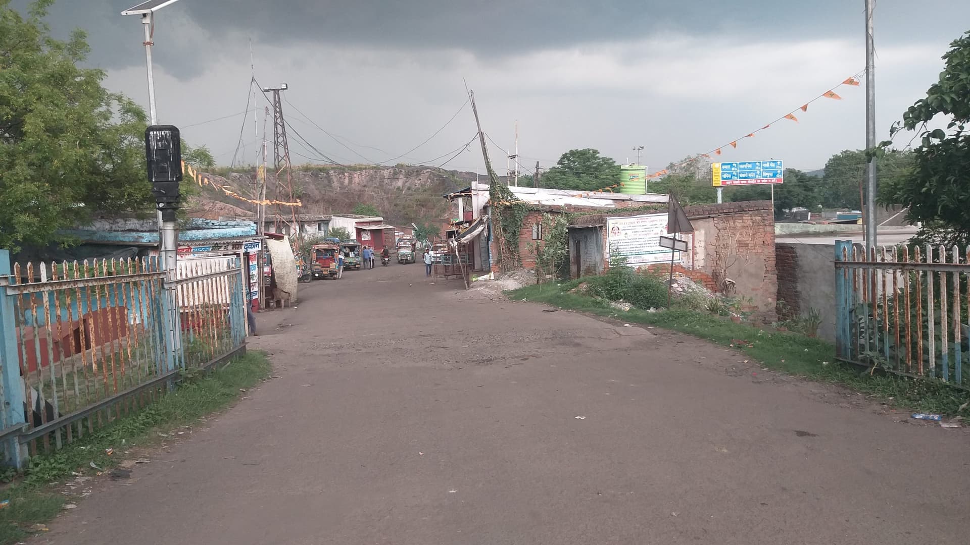 Bokaro News : जरीडीह मोड़ की 35-40 दुकानों को हटाने का निर्देश